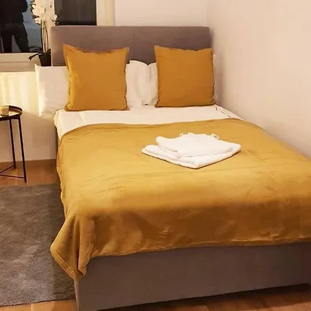 Gemuetliche In Zentrum Mit Terrasse *