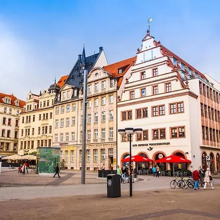 Gemuetliche In Zentrum Mit Terrasse Lipcse